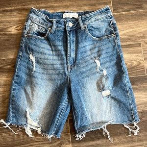 RISEN JEANS high waist Distressed Stretchy Denim Shorts size 5 / 27.